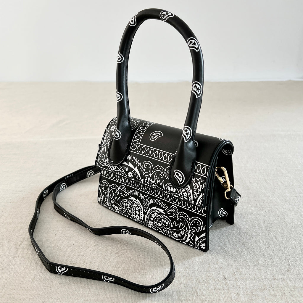 SALE!!! NOW TRENDING~Ville 2024 Jute Bandana Bag~ Purse ~Crossbody~Black Bandana