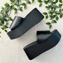 Luna Platform Sandals - Black Size 8/8.5