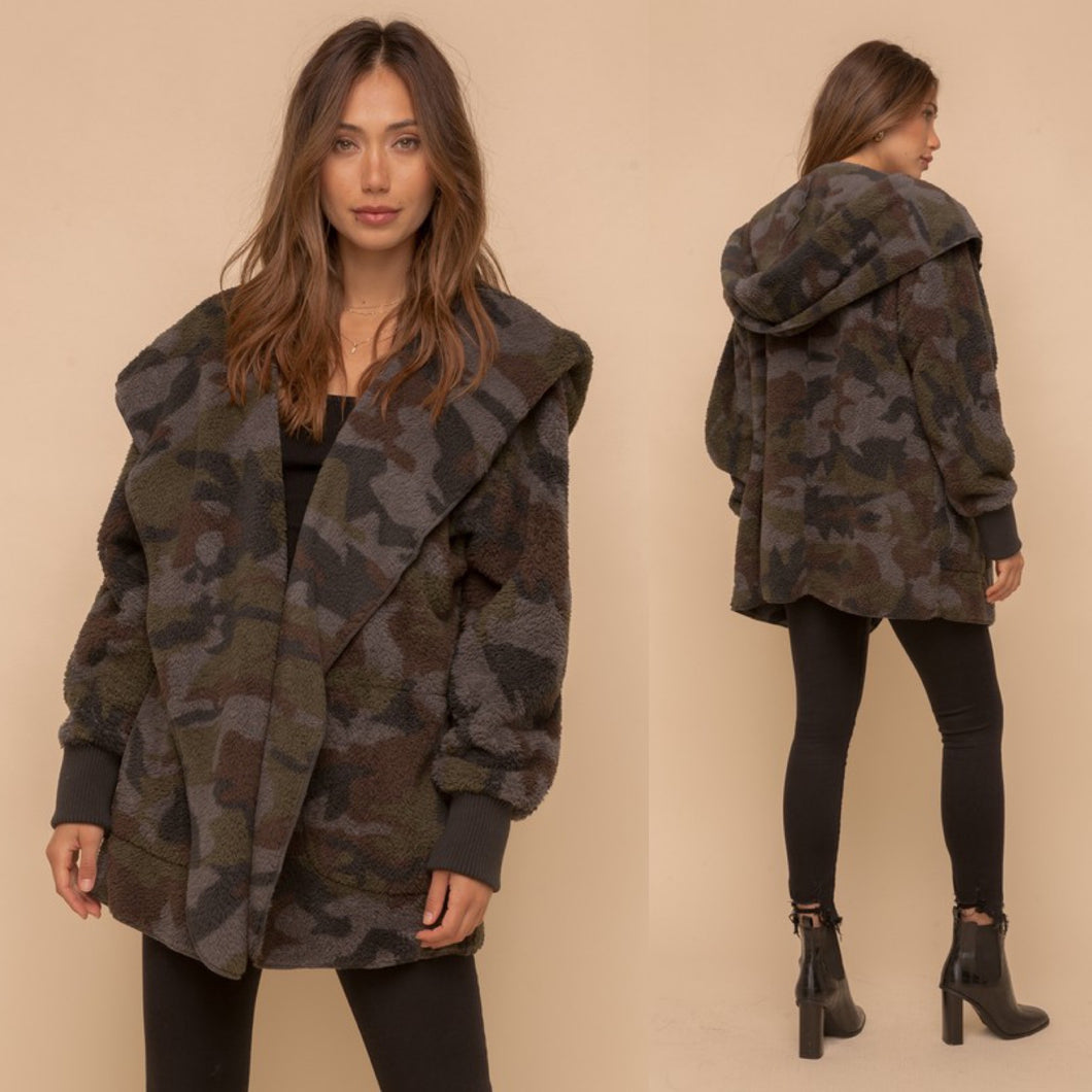 On the Go Fuzzy Open Jacket - Dark Camouflage