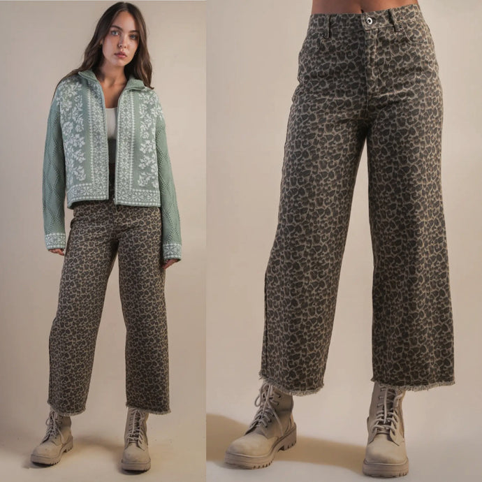 Delancy Straight Crop Jeans - Leopard