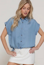 Chambray Short Sleeve Top