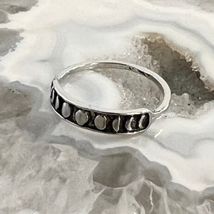 Moon Phase Ring - Silver