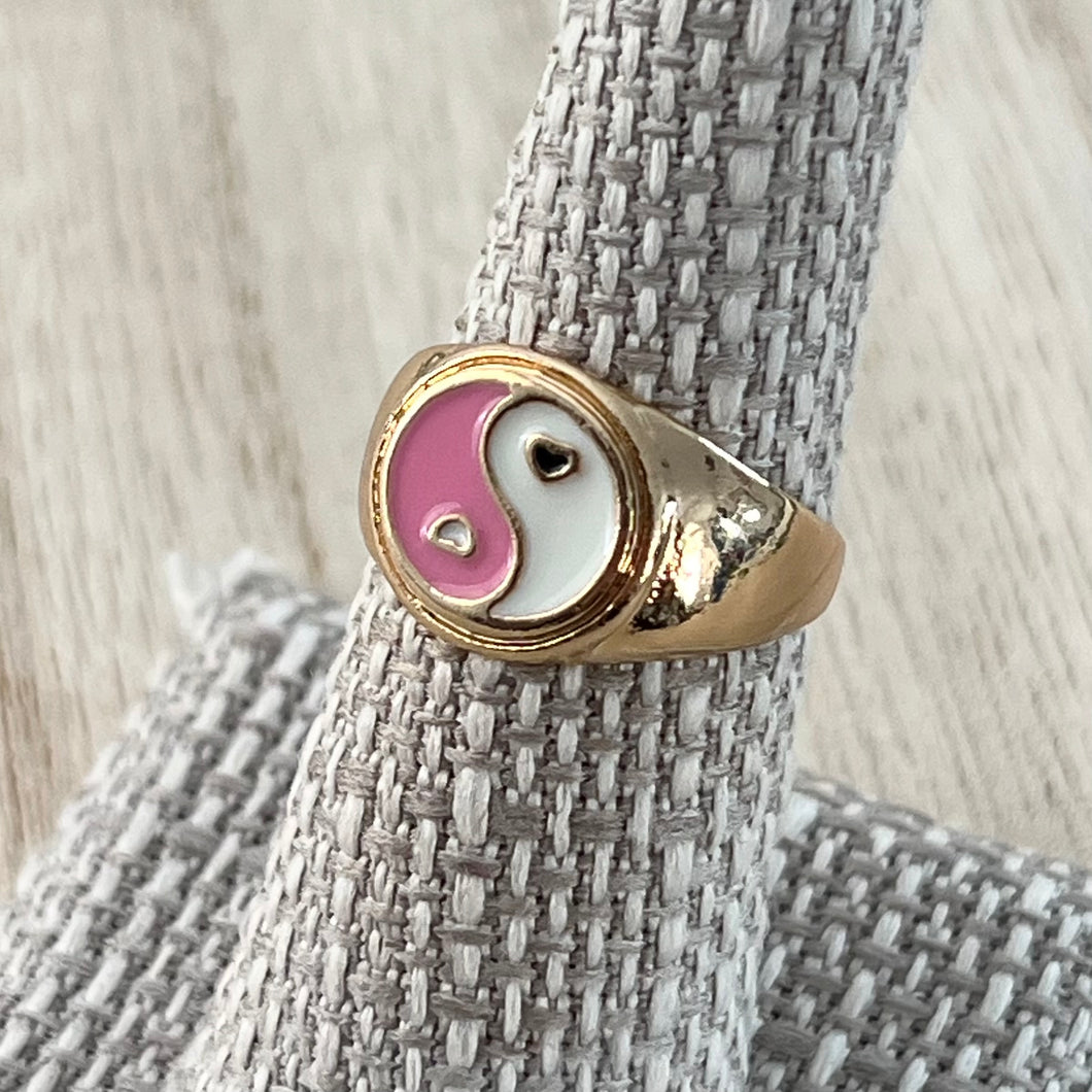 Yin Yang Ring - Gold/Pink