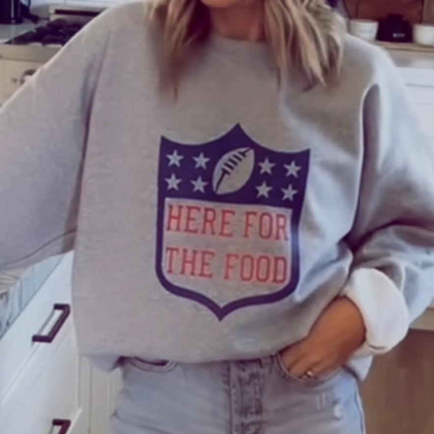 Here For The Food Pullover - Heather Gray