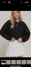 Sunset Balloon Sleeve Pullover - Black