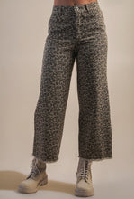 Delancy Straight Crop Jeans - Leopard