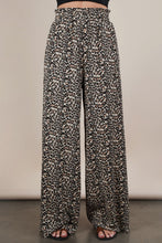 Betsey Crinkle Pants - Leopard