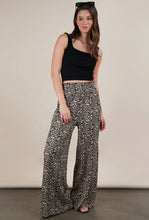 Betsey Crinkle Pants - Leopard