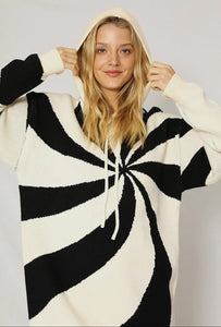 Hypnotizing Sweater Dress - Black/White