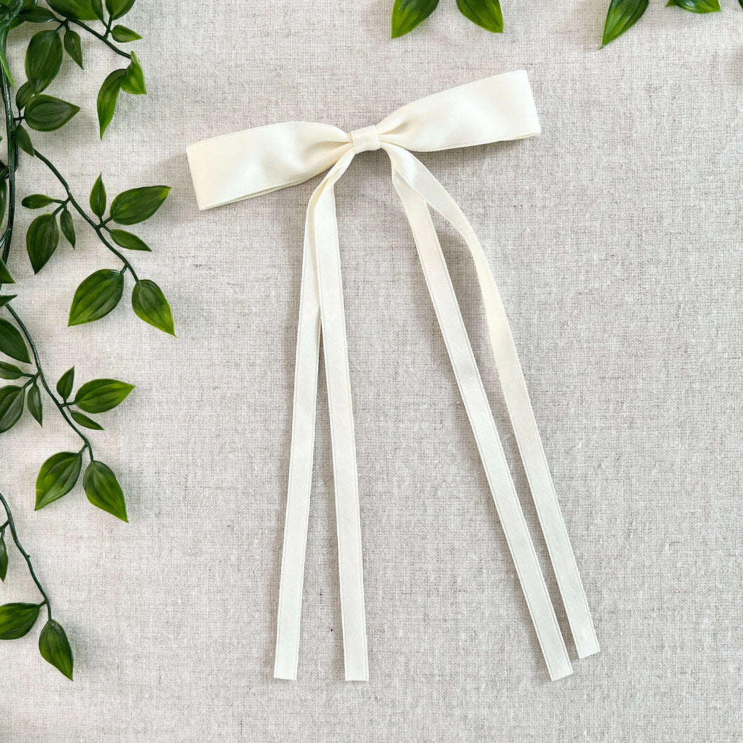 Bow Hair Clip - Ivory