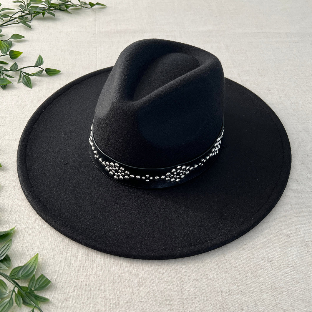 Silver Springs Wide Brim Hat - Black