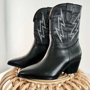 Thunderstruck Cowboy Boots - Black Size 6