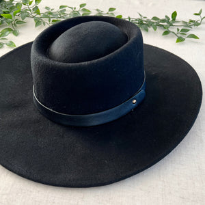 Runaway Wide Brim Hat - Black
